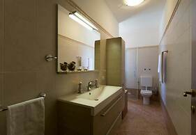 Vista d'Oro Ulivo Apt. 8