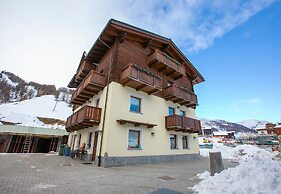 Italia 1 Ski in- Ski out Mt.50