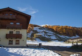 Italia 1 Ski in- Ski out Mt.50