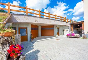 Italia 1 Ski in- Ski out Mt.50