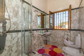 Villa Pallina With Pool