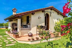 Villa Pallina With Pool