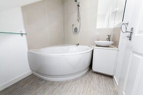 Mclaren House Seahouses