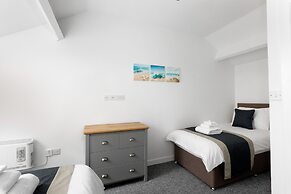 Mclaren House Seahouses