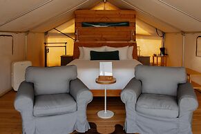 Hotel Cuatro Cuatros