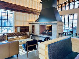 Cotton Court, by Valencia Hotel Collection