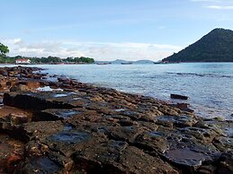 The Azure - M'Pai Bay