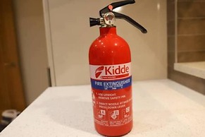 Gateshead's Amethyst 3 Bedroom Apt, Sleeps 6 Guest