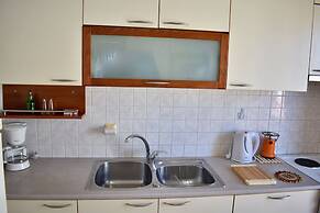 Alkyon Perea Apartments