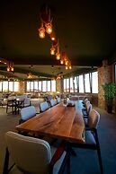 Flora Handüzü Resort & Wellness Bungalow Hotel