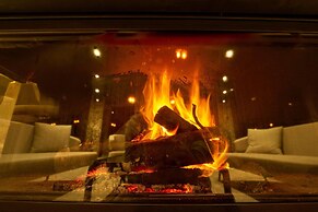 Flora Handüzü Resort & Wellness Bungalow Hotel