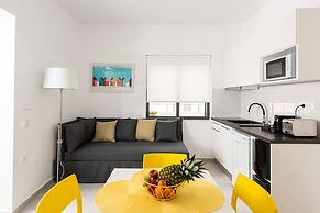 Cozy Corner Luxury Apartments