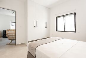 Cozy Corner Luxury Apartments