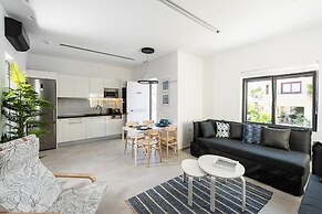 Cozy Corner Luxury Apartments