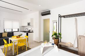 Cozy Corner Luxury Apartments