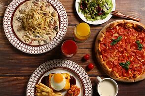 Felix by STX Hotel & Suite