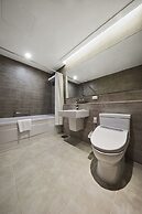 Felix by STX Hotel & Suite