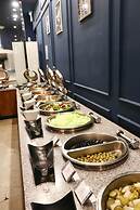 Felix by STX Hotel & Suite