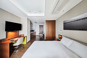 Felix by STX Hotel & Suite