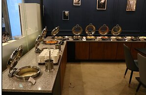 Felix by STX Hotel & Suite