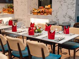 Mövenpick Living West Hanoi