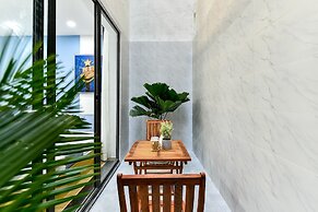 Cozrum Homes Ambera House