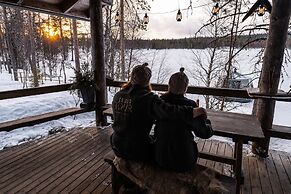 Overwater Hut Kuusamo