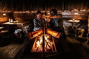 Overwater Hut Kuusamo