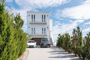 Beach Dream by Distinctive Beach Rentals