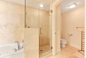 Bella Mar 202 by Distinctive Beach Rentals