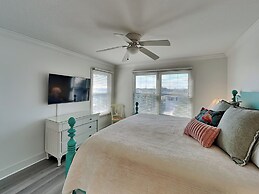 Four Palms by Distinctive Beach Rentals