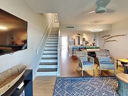 Island House by Distinctive Beach Rentals