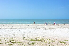 Island Beach Club 304