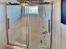 Ocean Pearl by Distinctive Beach Rentals