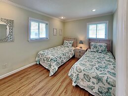 Sea Urchin 39 by Distinctive Beach Rentals