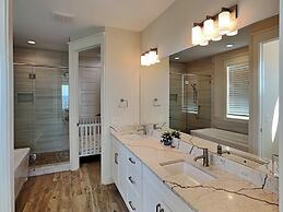 The View by Distinctive Beach Rentals