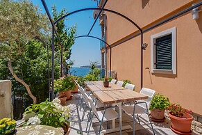 An Apartment Magnolia