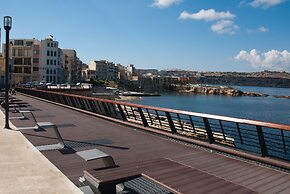 Getawaysmalta - Seashells Apartment 11 With Terrace and Sea Views in B