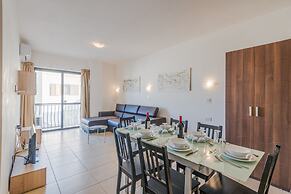 Getawaysmalta - Seashells Apartment 11 With Terrace and Sea Views in B