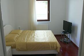 Luxury Apartment in Opatija for 8 People With Pool and Silk Bedding