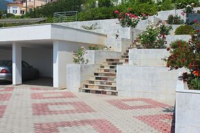 Luxury Apartment in Opatija for 8 People With Pool and Silk Bedding