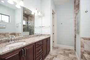 Cinnamon Beach Nautilus