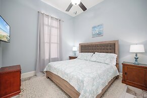 Cinnamon Beach Nautilus