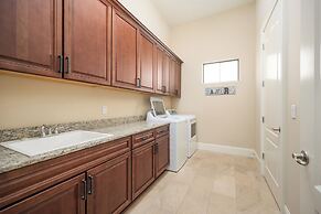 Cinnamon Beach Nautilus