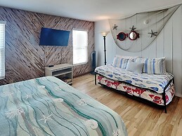 Hunter's Haven by Distinctive Beach Rentals