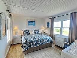 Hunter's Haven by Distinctive Beach Rentals