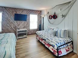Hunter's Haven by Distinctive Beach Rentals