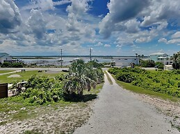 Hunter's Haven by Distinctive Beach Rentals