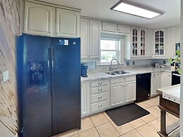 Hunter's Haven by Distinctive Beach Rentals