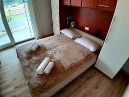 Modern Apartment With Seaview